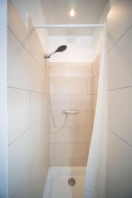 Appartement Tout Equipe Balcon 4 Pers St Charles Marseille Eksteriør billede